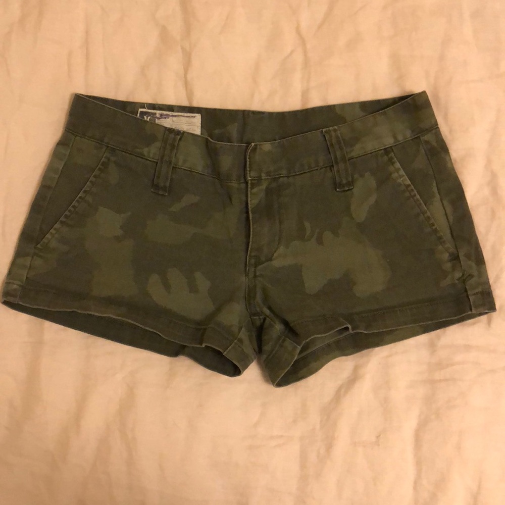 Camp Hurley shorts
